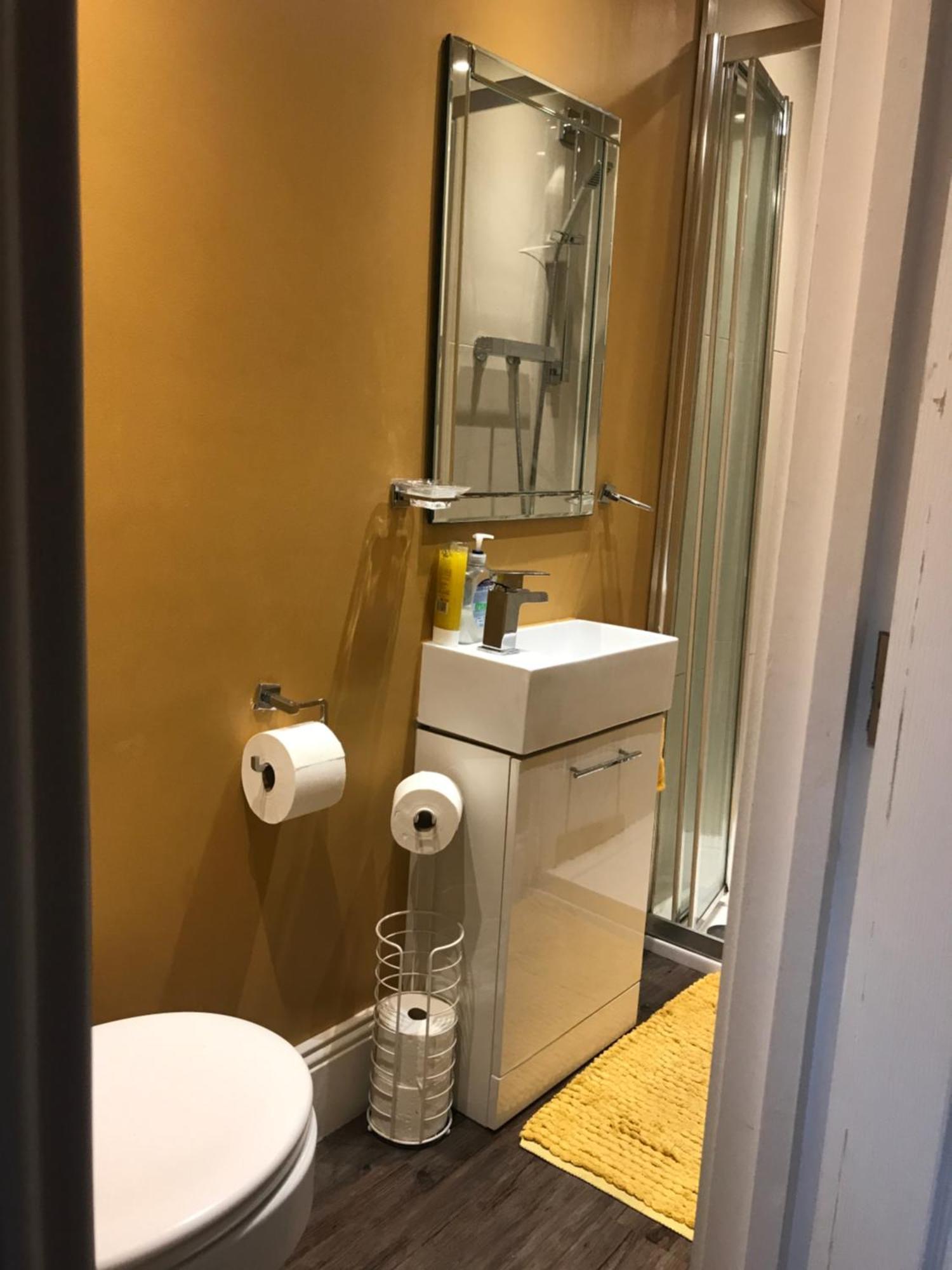 Acacia Villas Guest House 길드포드 외부 사진